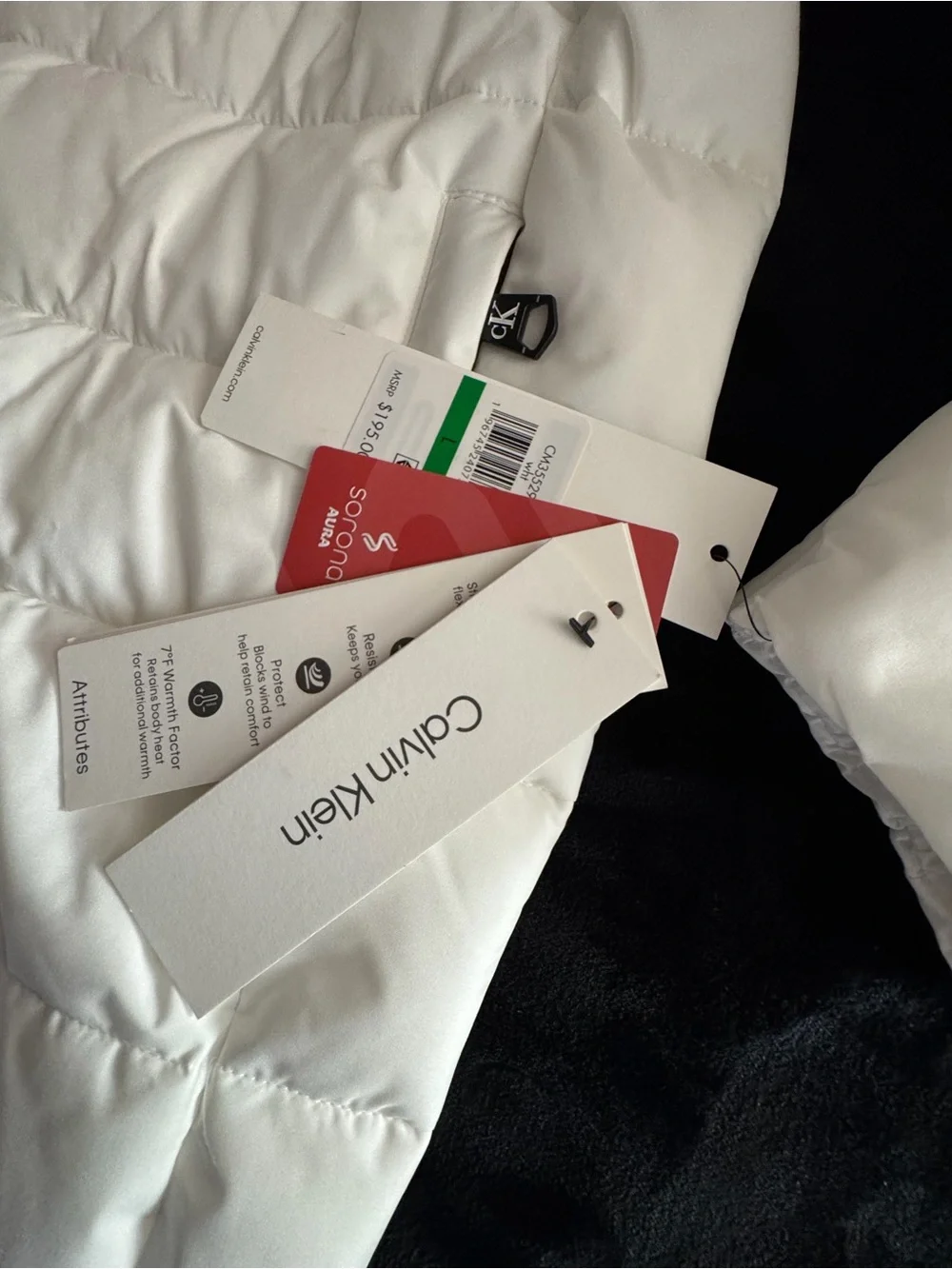 Size L white puffer zip up